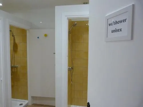 Hostel Figueres 2*, Figueres (Girona)